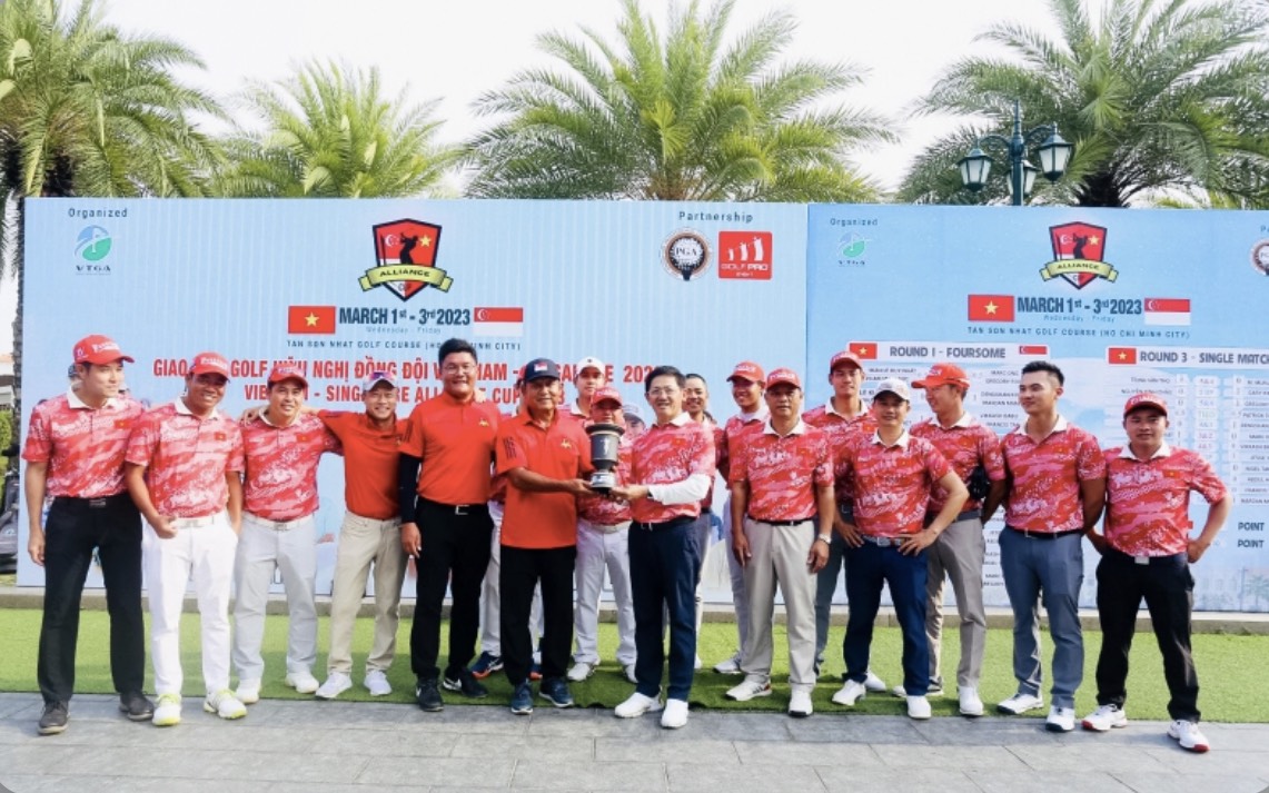 Tuyển Việt Nam vô địch giải golf Hữu nghị đồng đội giữa Việt Nam và Singapore